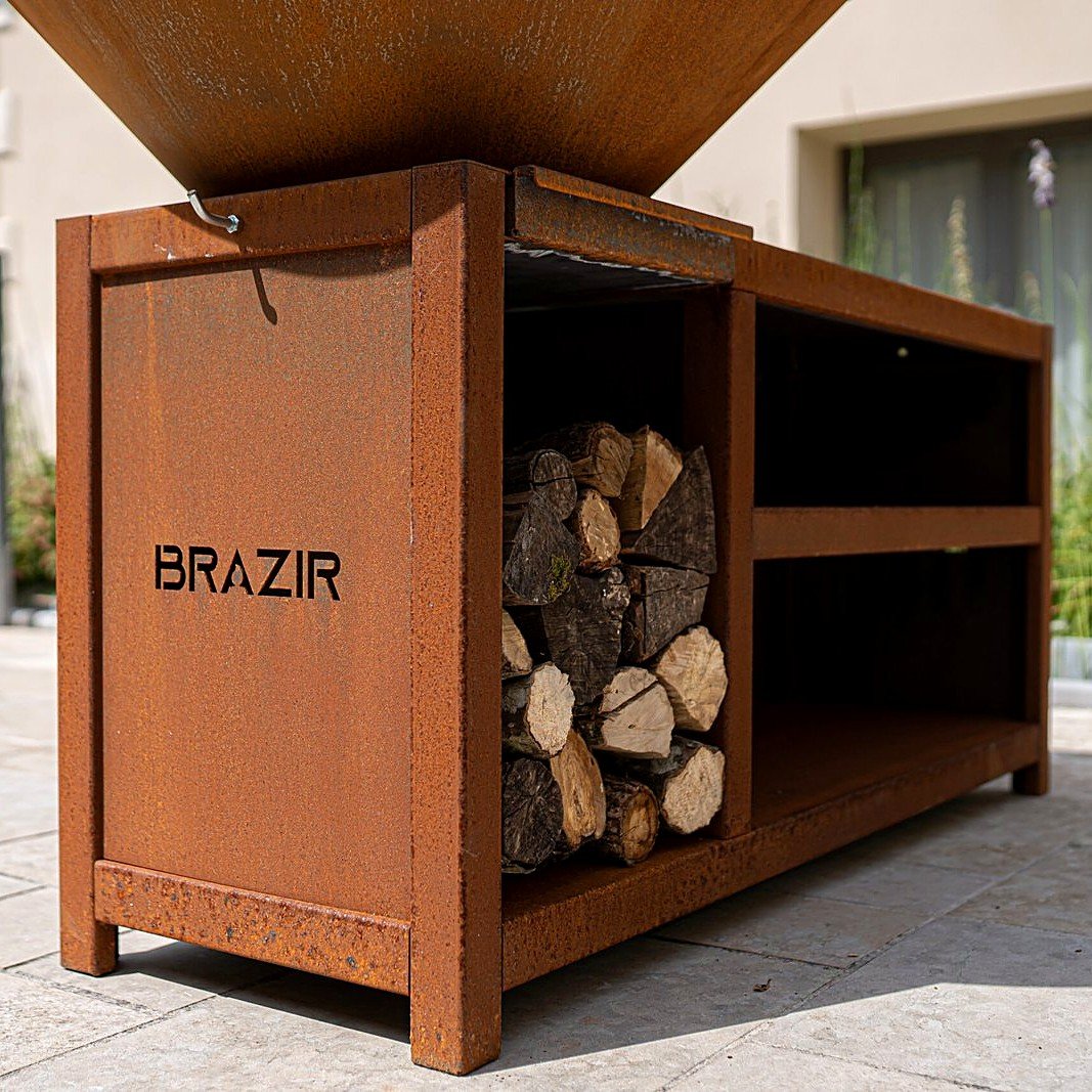 Brasero-plancha Brazir en acier Corten a patine naturelle, propose par HD Paysage en Alsace
